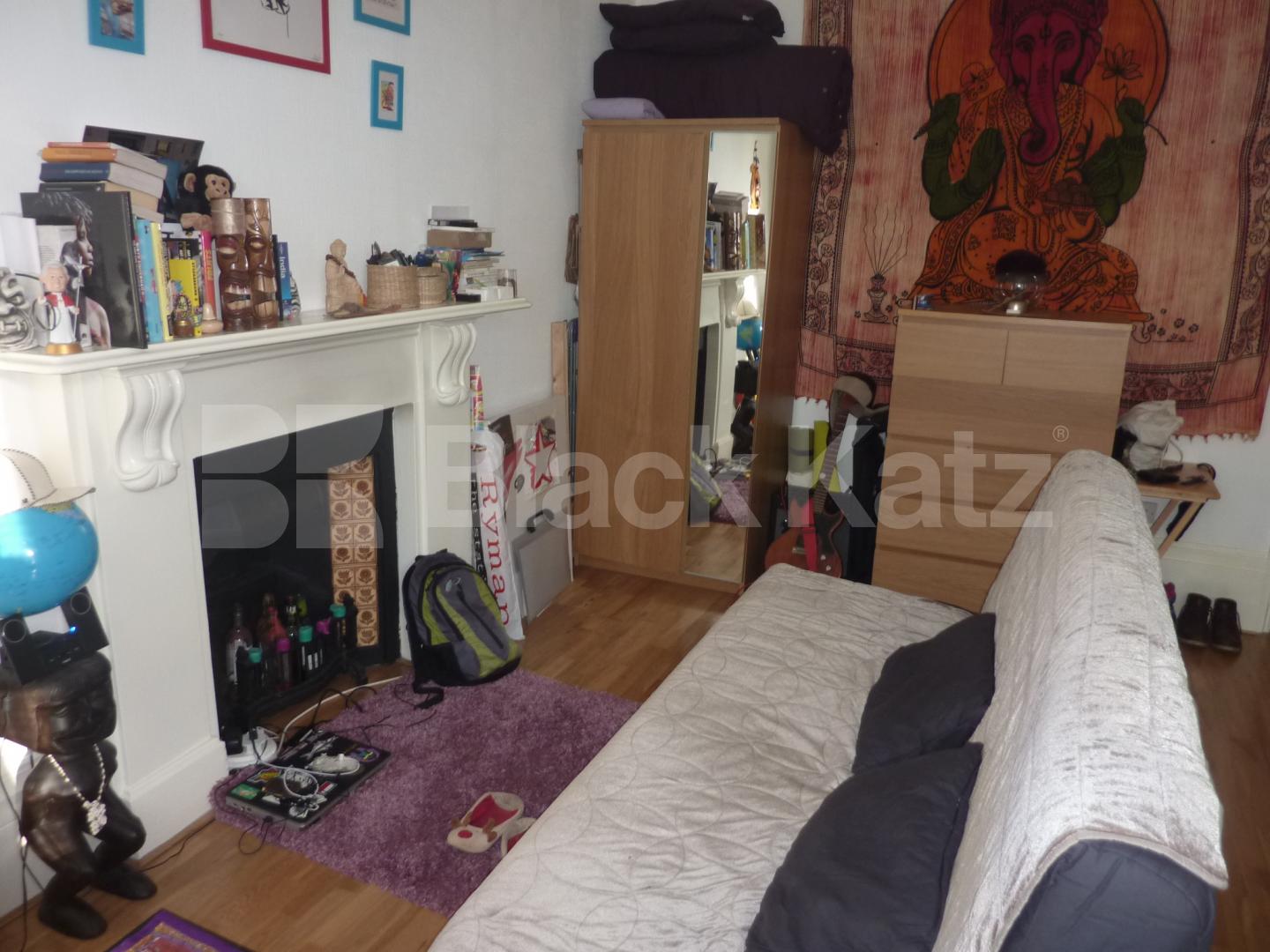 			NEW INSTRUCTION!, Studio Apartment, 1 bath, 1 reception Studio			 Carleton Road, TUFNELL PARK